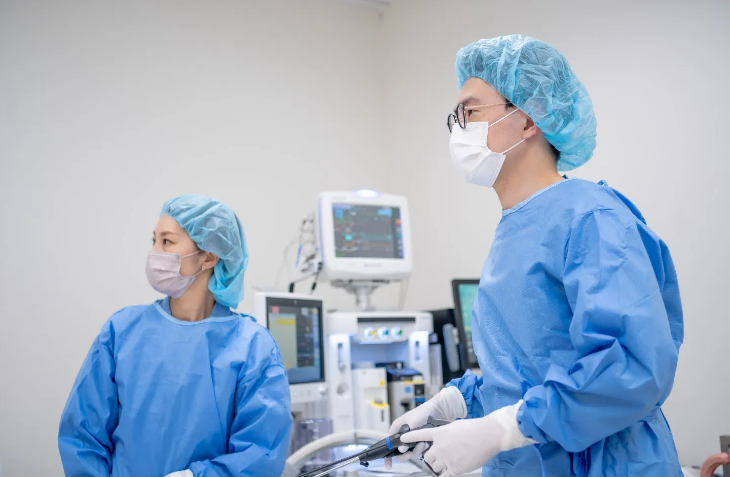 消化器外科専門医・麻酔科専門医による「痛みの少ない」「安全性を重視した」治療